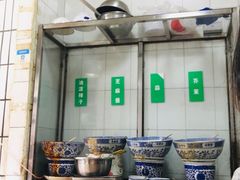 自助取餐区-清真·宏顺祥卤汁凉粉(大皮院店)