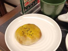 玫瑰鲜花饼-云海肴·汽锅鸡·云南菜(领展购物广场·中关村店)