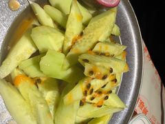 -威记烧嘢·南宁烧烤·超级生牛(绿地店)