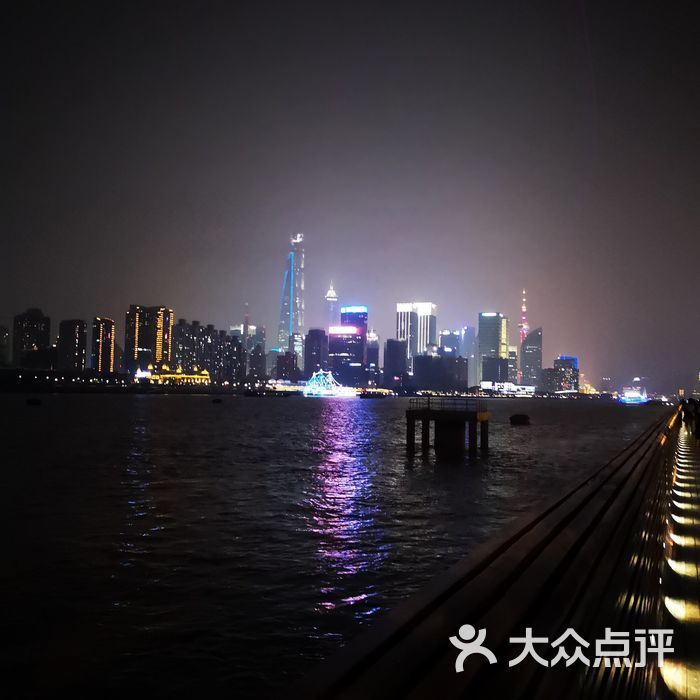 佛山渔人码头夜景图片