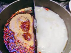 -热火朝天鲜切牛肉火锅(南强街巷店)