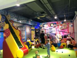 -Land Mark蓝马乐园(华联武夷购物中心店)