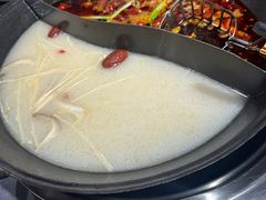 -鹿鸣山草本茶香火锅(园西路店)