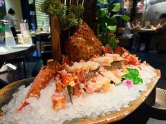 -蟹犇前•帝王蟹雪蟹(陆家嘴店)