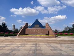 -上海市龙华烈士陵园