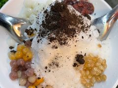 -四小区火锅·巷子里的重庆火锅(花照壁店)