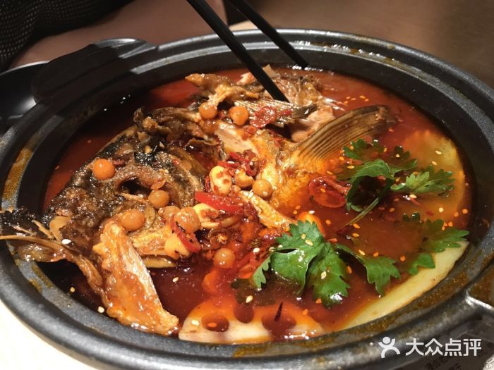 星卤里 大师们的味道馆(商城路店)酸汤半边花鲢鱼头图片