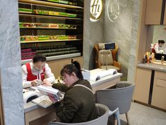 -海底捞火锅(凯德广场店)