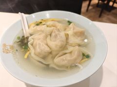 鲜肉虾仁大馄饨-光明邨大酒家(淮海路店)