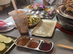 -围炉肉舍丹东海鲜烤肉·烤活鳗(步行街店)