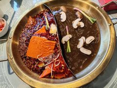 -小天鹅火锅·一线江景洪鼎旗舰店(洪崖洞店)