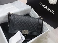 -CHANEL(恒隆广场店)