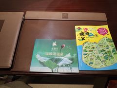客房内的导览指引地图-北京瑞麟湾温泉度假酒店