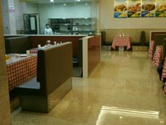-鲁班小馆(政四街店)