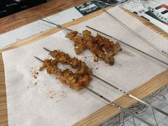 -泉哥小平房串店