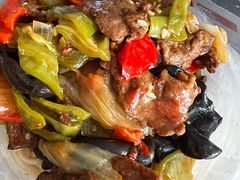 -歹歹的加个面过油肉拌面