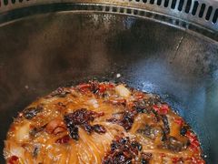 -哈尔滨烧烤·山河村铁锅炖(交大店)