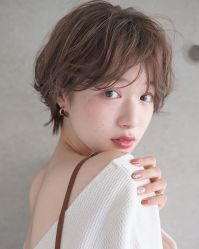 -AYO SALON