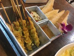 -Dang restaurant (patong phuket)