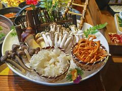 菌类组合-手选潮汕鲜活牛肉火锅(二七广场店)