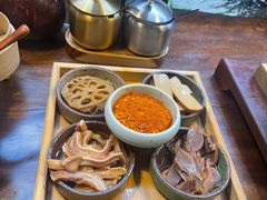 -银米·云南传统过桥米线(双廊黑金冠店)