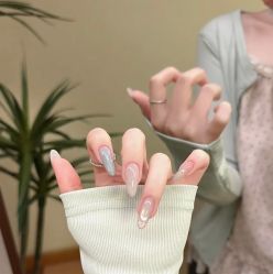 -桃色美甲沙龙