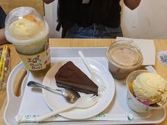 -猫的天空之城概念书店(苏州平江店)