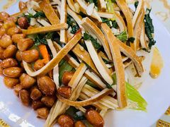 -一间楼牛羊肉泡馍馆(东一路店)