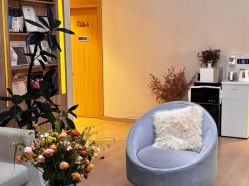 -百秀名媛纹绣美学护肤中心