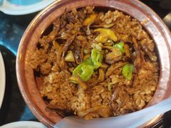 牛肝菌焖饭-朱家小厨(红塔西路店)