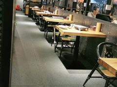 大堂-管氏翅吧(人民大学店)