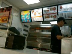 -华莱士·全鸡汉堡(英德世纪店)