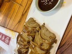 素烤鸭-圆满素食林饭店非遗素食(河西店)