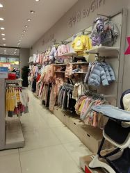 -乐友孕婴童(勒泰中心店)