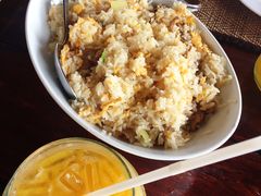 炒饭-自然餐厅(Phuket)