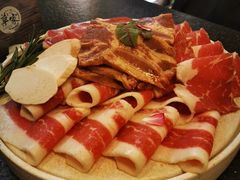 -草家酱蟹炭火烤肉店(珲春南路一店)