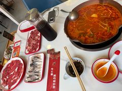 -毛辣果·贵州红酸汤牛肉火锅(西单店)