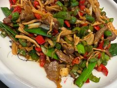 -川流不息·地道川菜·小龙虾(松东路店)