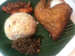 关姐三色饭-关夫人餐厅(阳光广场店)