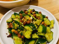 果仁拍黄瓜-大话小腰(鸟巢店)