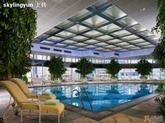 游泳池-上海红塔豪华精选酒店