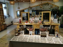 -肆兮眼镜·蔡司·徕卡战略合作店(大坪店)