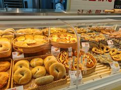 -红星前进面包牛奶公司(君太店)