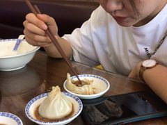 -笑来喜馄饨小笼工坊店(湖滨街店)