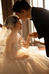 -雪中彩影婚纱摄影·微光艺术中心