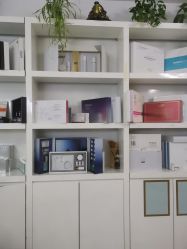 -瓷肌博士·祛痘科技美肤