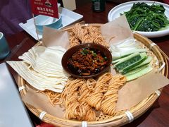 -魏铭鱼头捞饭(晋阳路店)