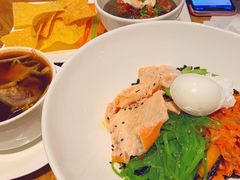 生三文鱼拌饭-Moka Bros 摩卡站(西单大悦城店)