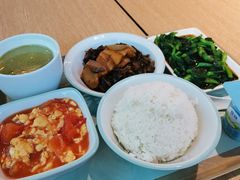 -老乡鸡(上海品尊国际中心店)