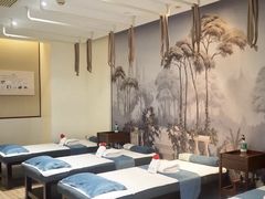 -新盈光·云会所(百丈东路店)